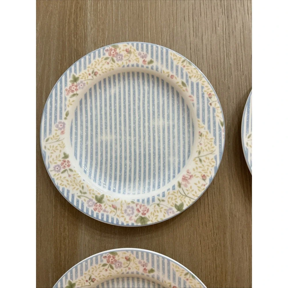 Guess Home Collection Decoupage Salad Plate Lot Of 4 8